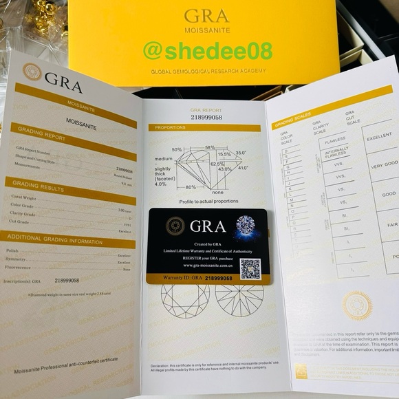 Oval Moissanite Ring in 18K Saudi Gold (Pawnable) - Picture 6 of 6